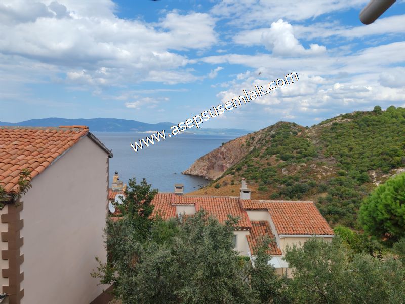 VİLLA 150 m2 (3+1) 2 Katlı Bahçeli, Oyun Parkı, Güvenlikli VİLLA