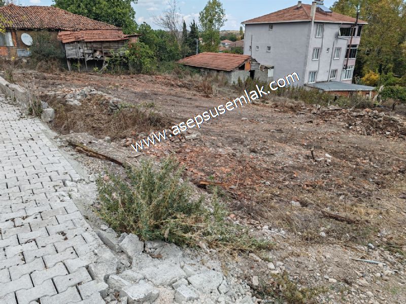 393 M2 Arsa Köy Evi (2Kat %40) Elektrik Su Var. İmarlı Gönen'de