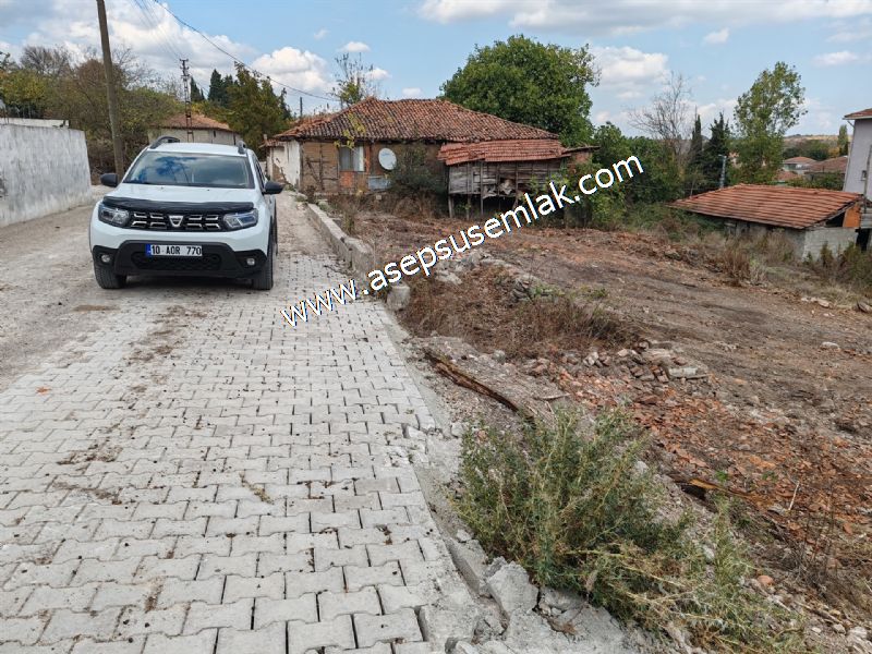 393 M2 Arsa Köy Evi (2Kat %40) Elektrik Su Var. İmarlı Gönen'de