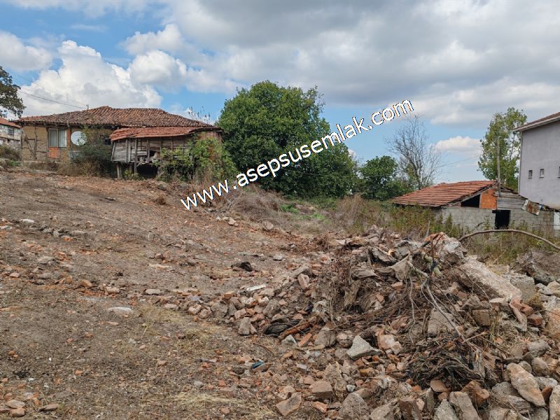 393 M2 Arsa Köy Evi (2Kat %40) Elektrik Su Var. İmarlı Gönen'de