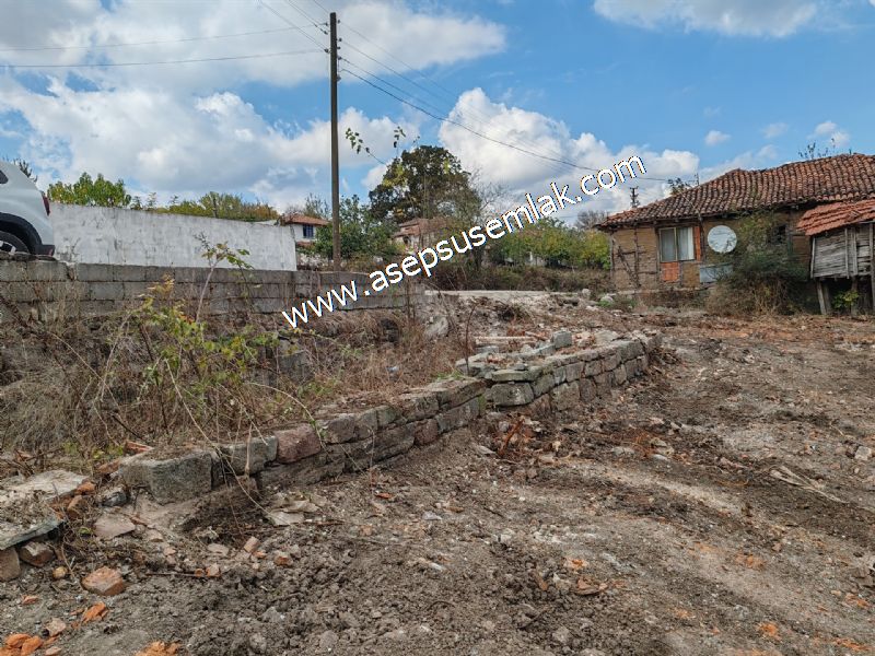 393 M2 Arsa Köy Evi (2Kat %40) Elektrik Su Var. İmarlı Gönen'de