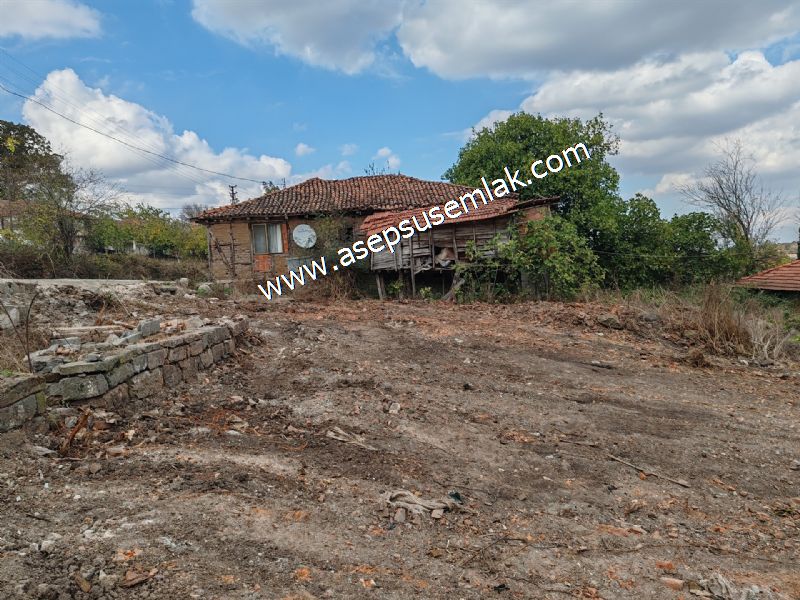 393 M2 Arsa Köy Evi (2Kat %40) Elektrik Su Var. İmarlı Gönen'de