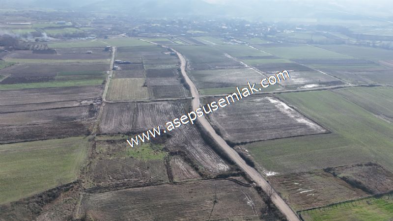 4.379 M2 Tütüncü Hobi Bahçesi Bungalov Bağ-Bahçe Yol-Su Var