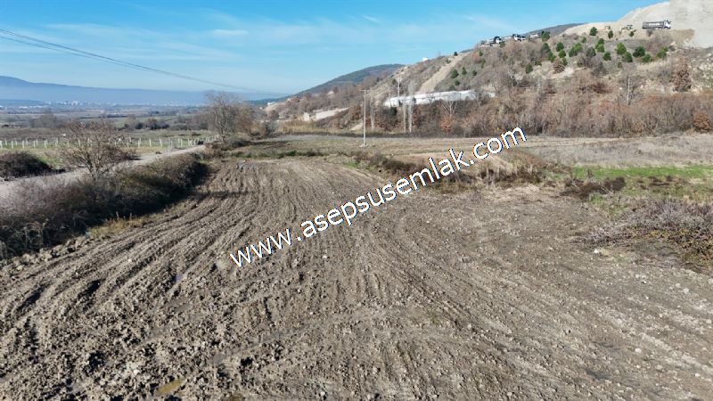 4.379 M2 Tütüncü Hobi Bahçesi Bungalov Bağ-Bahçe Yol-Su Var