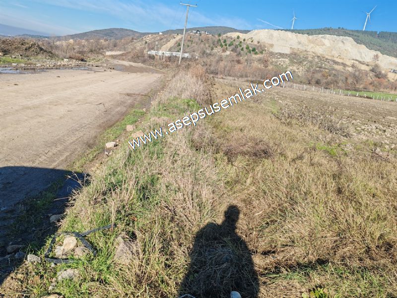 4.379 M2 Tütüncü Hobi Bahçesi Bungalov Bağ-Bahçe Yol-Su Var