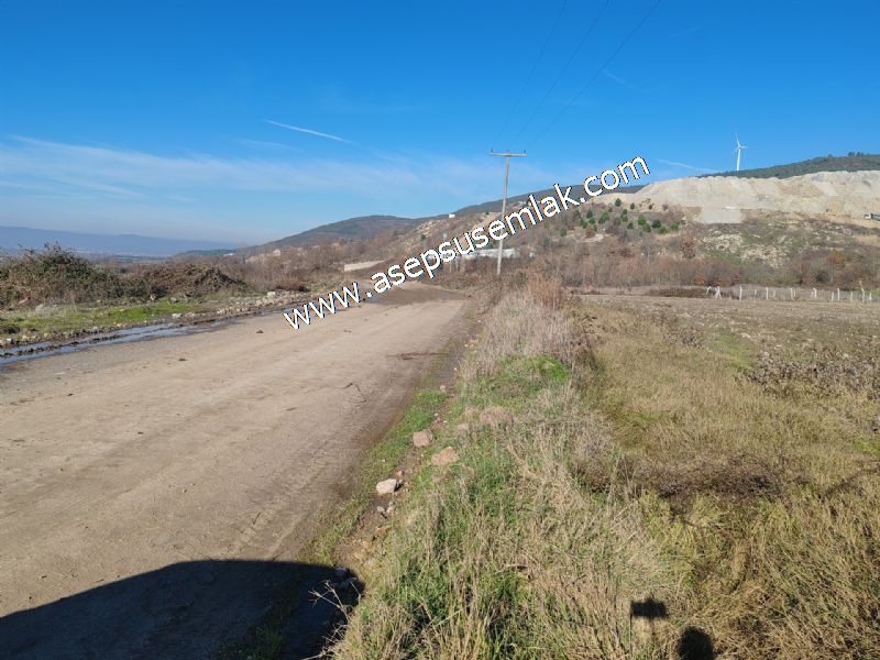 4.379 M2 Tütüncü Hobi Bahçesi Bungalov Bağ-Bahçe Yol-Su Var