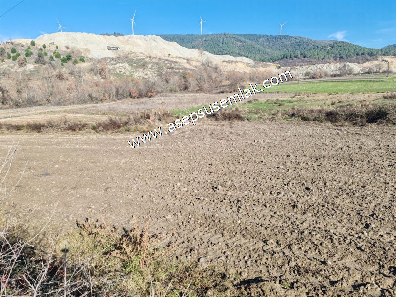 4.379 M2 Tütüncü Hobi Bahçesi Bungalov Bağ-Bahçe Yol-Su Var