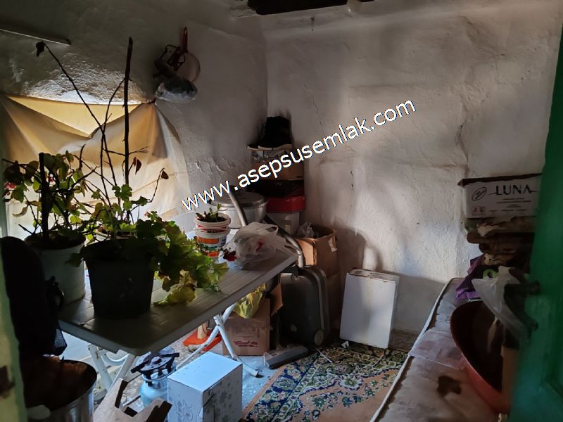 1.871 M2 Müstakil Köy Evi, Arsa 2 Kat %40 İmarlı Manyas Kızık'ta