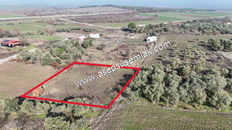 1.258 m2 Hobi Bahçesi Bağ-Bahçe Kadastro Yola Cepheli Bayramiçte