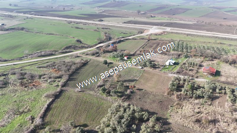 1.258 m2 Hobi Bahçesi Bağ-Bahçe Kadastro Yola Cepheli Bayramiçte