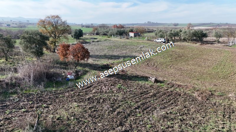 1.258 m2 Hobi Bahçesi Bağ-Bahçe Kadastro Yola Cepheli Bayramiçte