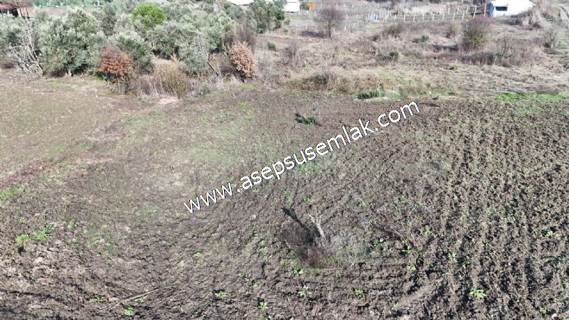 1.258 m2 Hobi Bahçesi Bağ-Bahçe Kadastro Yola Cepheli Bayramiçte