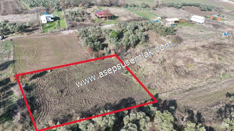 1.258 m2 Hobi Bahçesi Bağ-Bahçe Kadastro Yola Cepheli Bayramiçte