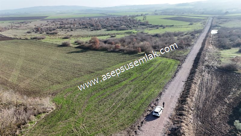 10.657 m2 Çiftlik Bağ-Bahçe Kadastro Yola Cepheli Bayramiç'te