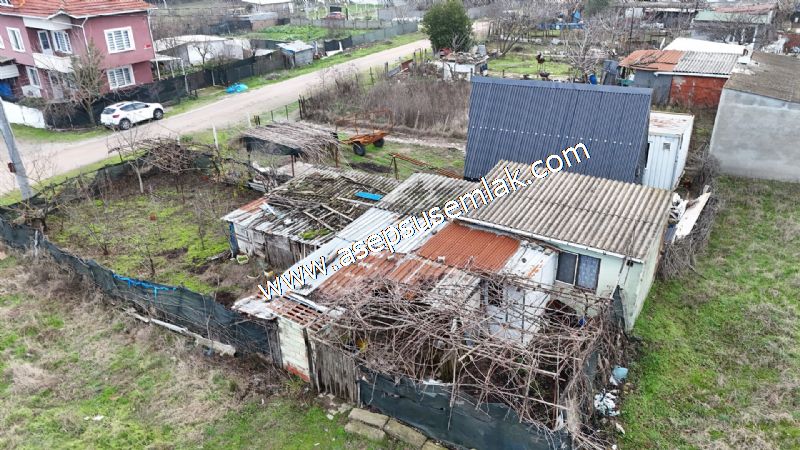 228 m2 Elektrik Su Aboneliği Var. 3 Kat İmarlı Plevne Gönen'de