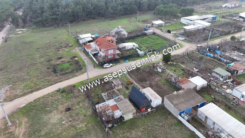228 m2 Elektrik Su Aboneliği Var. 3 Kat İmarlı Plevne Gönen'de