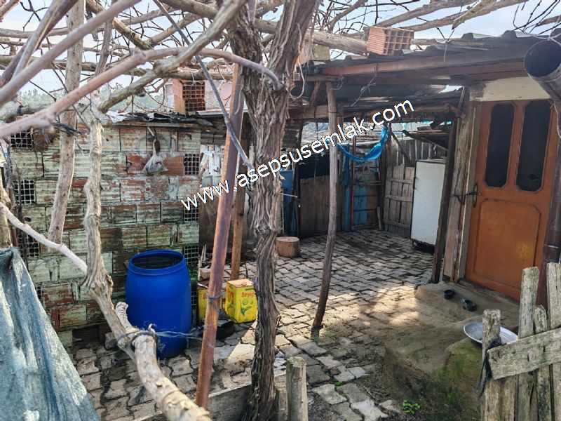 228 m2 Elektrik Su Aboneliği Var. 3 Kat İmarlı Plevne Gönen'de
