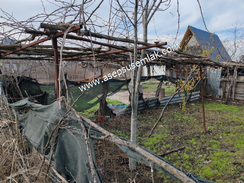 228 m2 Elektrik Su Aboneliği Var. 3 Kat İmarlı Plevne Gönen'de