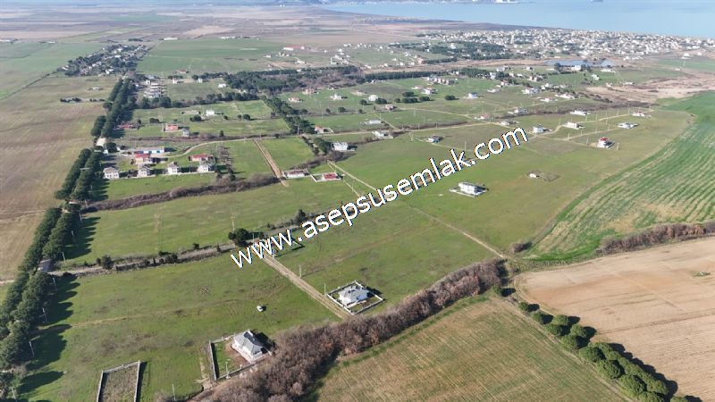 502 M2 Villa İmarlı Arsa,(2 Kat) Köy Evi Engin Kent Çeşmealtı'da