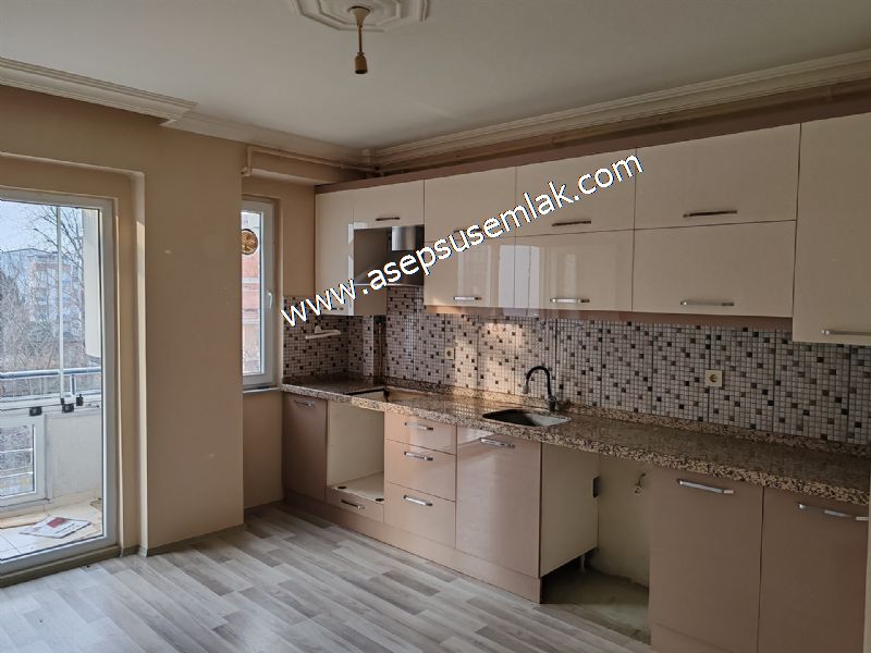 2+1 (2 KAT) ARA KAT YENİ BİNA KİRALIK DAİRE GÖNEN 70 EVLER'DE