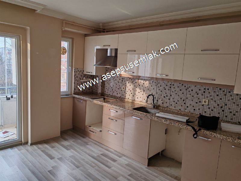2+1 (2 KAT) ARA KAT YENİ BİNA KİRALIK DAİRE GÖNEN 70 EVLER'DE