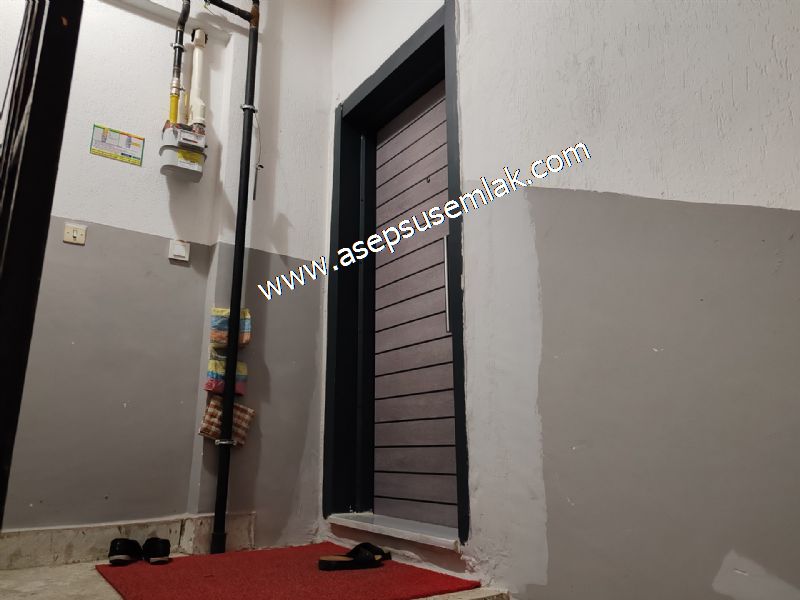 120 M2 / ARA KAT / (2+1) GENİŞ ODALAR YENİ TADİLATLI ALTAY GÖNEN