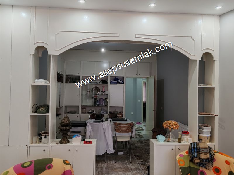 120 M2 / ARA KAT / (2+1) GENİŞ ODALAR YENİ TADİLATLI ALTAY GÖNEN