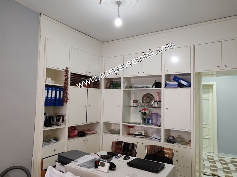 120 M2 / ARA KAT / (2+1) GENİŞ ODALAR YENİ TADİLATLI ALTAY GÖNEN