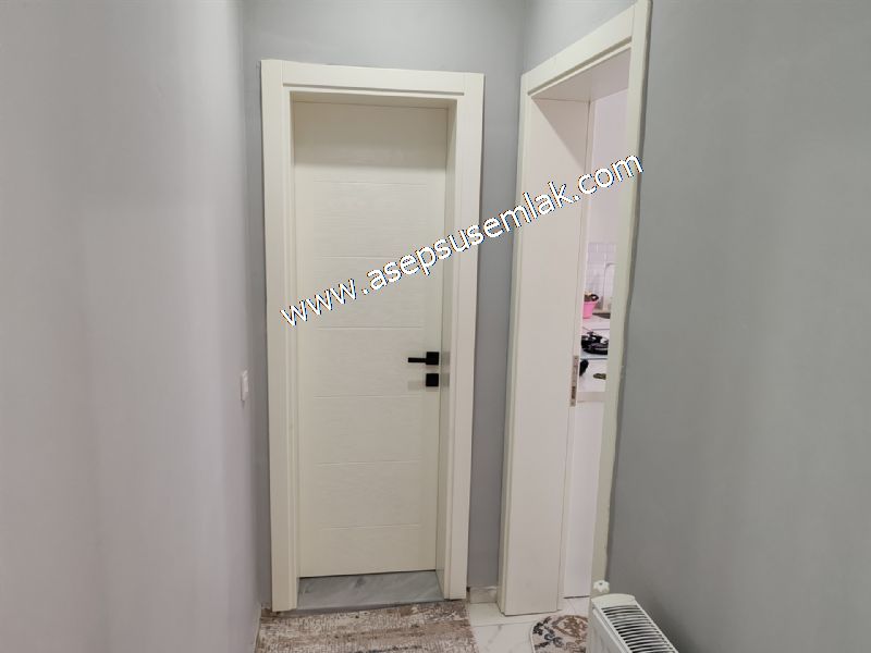 120 M2 / ARA KAT / (2+1) GENİŞ ODALAR YENİ TADİLATLI ALTAY GÖNEN