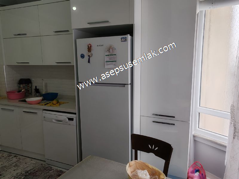 120 M2 / ARA KAT / (2+1) GENİŞ ODALAR YENİ TADİLATLI ALTAY GÖNEN