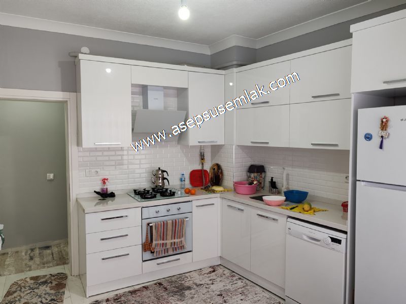 120 M2 / ARA KAT / (2+1) GENİŞ ODALAR YENİ TADİLATLI ALTAY GÖNEN