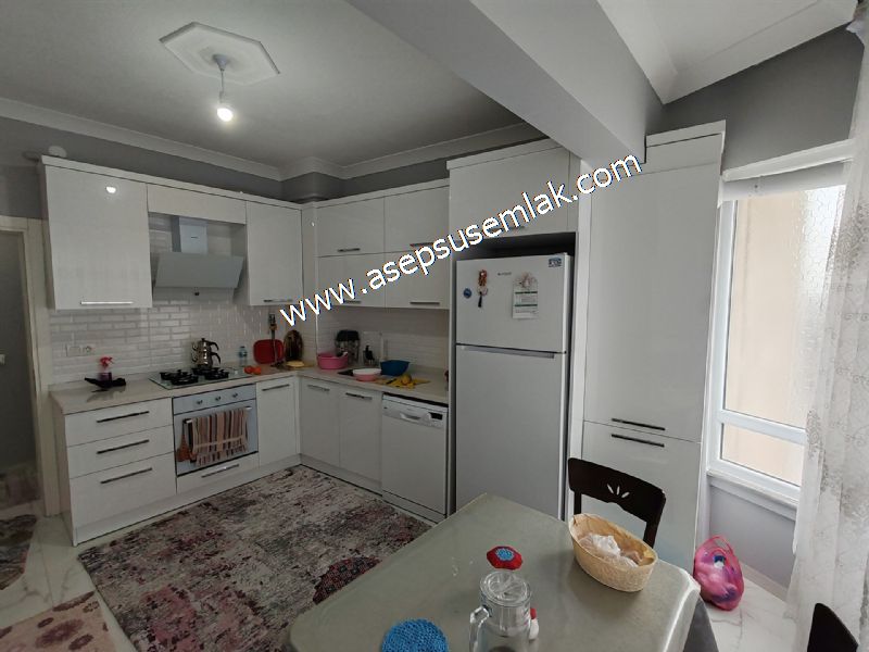 120 M2 / ARA KAT / (2+1) GENİŞ ODALAR YENİ TADİLATLI ALTAY GÖNEN