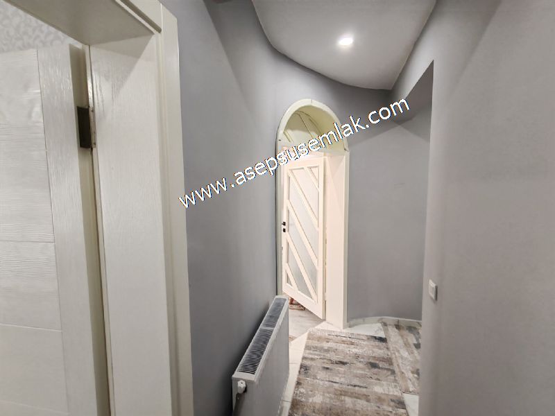 120 M2 / ARA KAT / (2+1) GENİŞ ODALAR YENİ TADİLATLI ALTAY GÖNEN