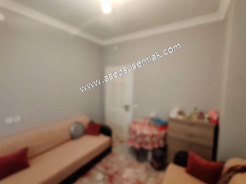 120 M2 / ARA KAT / (2+1) GENİŞ ODALAR YENİ TADİLATLI ALTAY GÖNEN