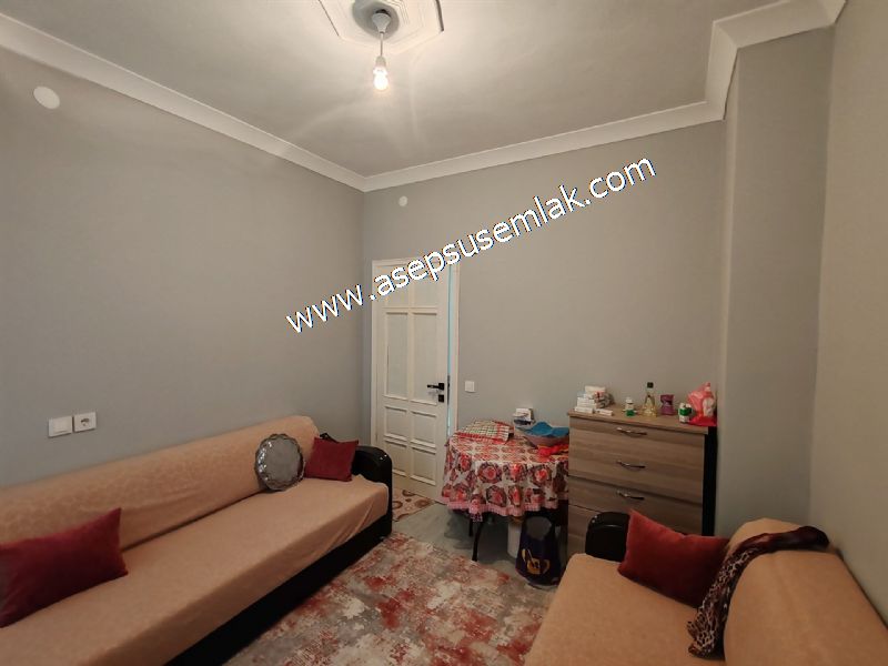 120 M2 / ARA KAT / (2+1) GENİŞ ODALAR YENİ TADİLATLI ALTAY GÖNEN