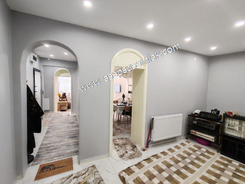 120 M2 / ARA KAT / (2+1) GENİŞ ODALAR YENİ TADİLATLI ALTAY GÖNEN