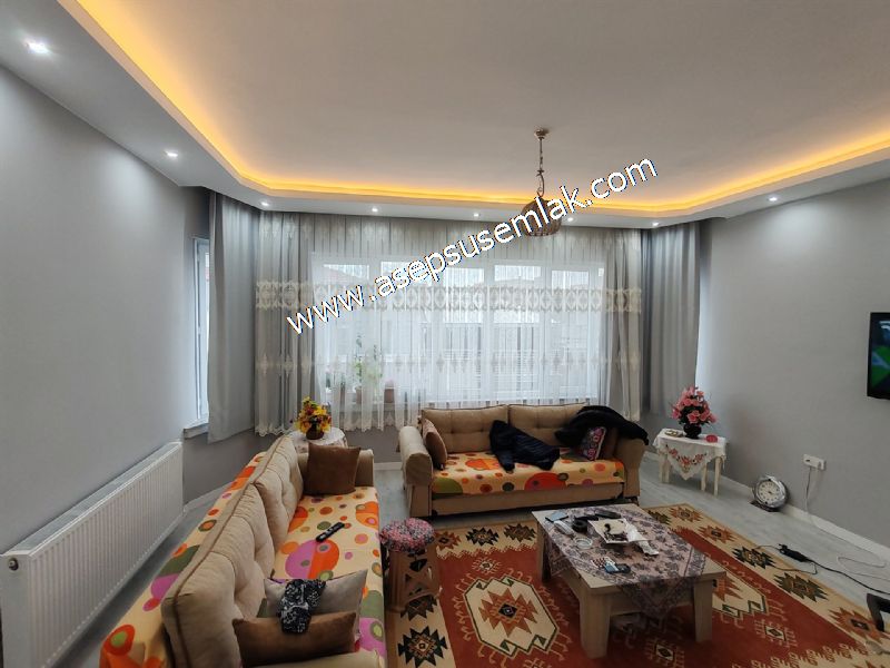 120 M2 / ARA KAT / (2+1) GENİŞ ODALAR YENİ TADİLATLI ALTAY GÖNEN