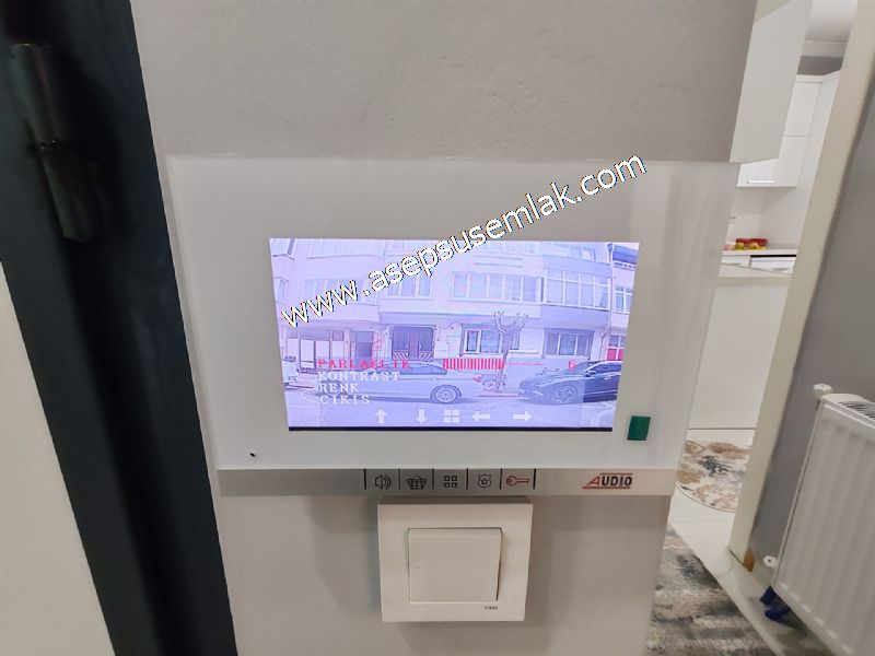 120 M2 / ARA KAT / (2+1) GENİŞ ODALAR YENİ TADİLATLI ALTAY GÖNEN