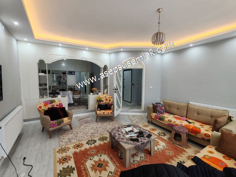 120 M2 / ARA KAT / (2+1) GENİŞ ODALAR YENİ TADİLATLI ALTAY GÖNEN