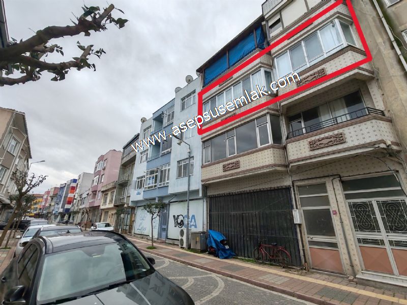 120 M2 / ARA KAT / (2+1) GENİŞ ODALAR YENİ TADİLATLI ALTAY GÖNEN
