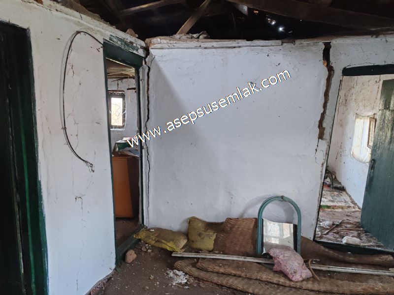 1.180 M2 Müstakil Köy Evi, Arsa 2 Kat %40 İmarlı Manyas Kızık'ta