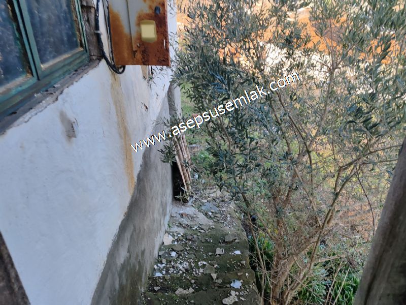 1.180 M2 Müstakil Köy Evi, Arsa 2 Kat %40 İmarlı Manyas Kızık'ta