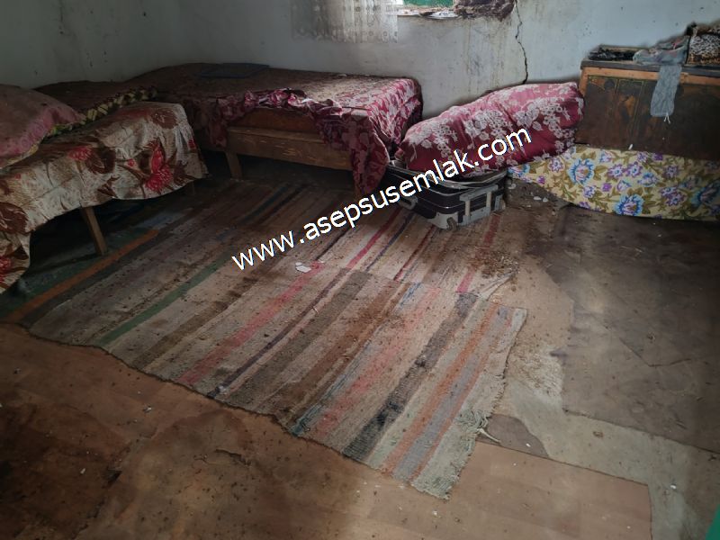 1.400 M2 Müstakil Köy Evi, Arsa 2 Kat %40 İmarlı Gönen Çakmak'ta