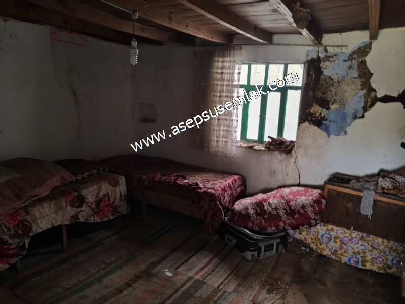 1.400 M2 Müstakil Köy Evi, Arsa 2 Kat %40 İmarlı Gönen Çakmak'ta