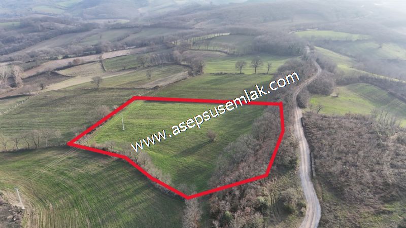 9.426 M2 Suçıktı'da Hobi Bahçesi Çiftlik Bağ-Bahçe Yol-Su Var.