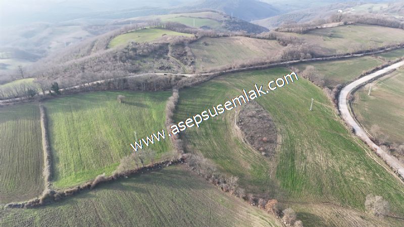 9.426 M2 Suçıktı'da Hobi Bahçesi Çiftlik Bağ-Bahçe Yol-Su Var.