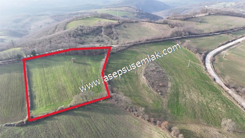 9.426 M2 Suçıktı'da Hobi Bahçesi Çiftlik Bağ-Bahçe Yol-Su Var.