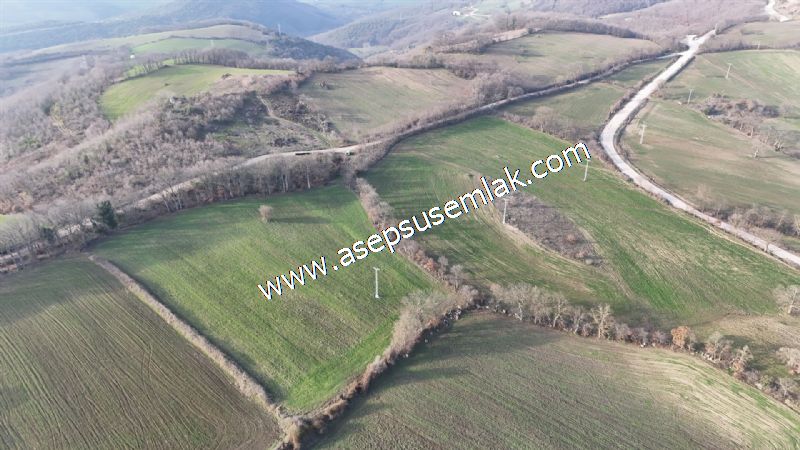 9.426 M2 Suçıktı'da Hobi Bahçesi Çiftlik Bağ-Bahçe Yol-Su Var.