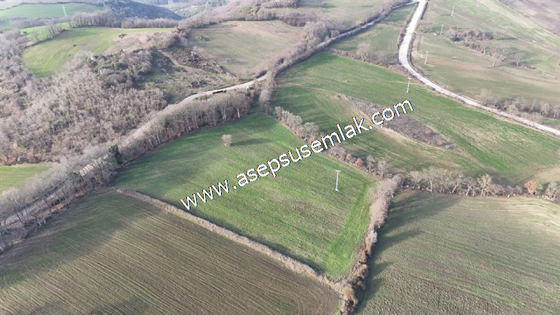 9.426 M2 Suçıktı'da Hobi Bahçesi Çiftlik Bağ-Bahçe Yol-Su Var.