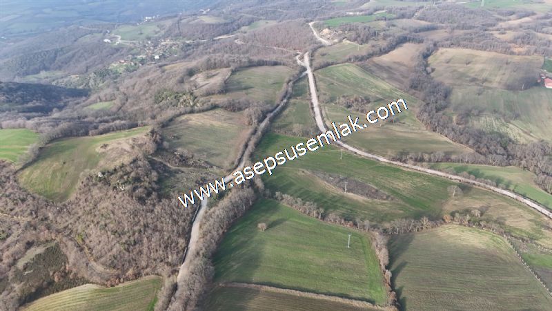9.426 M2 Suçıktı'da Hobi Bahçesi Çiftlik Bağ-Bahçe Yol-Su Var.